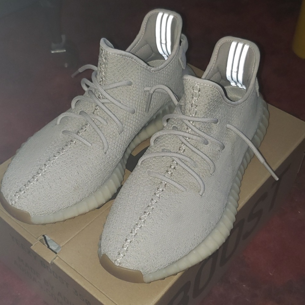 Yeezy Boost 350 V2 Sesame
